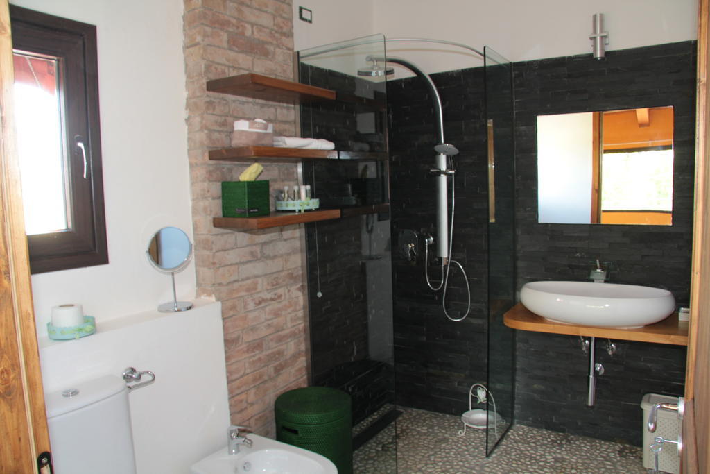 פררה Conte Pietro Room&Breakfast חדר תמונה