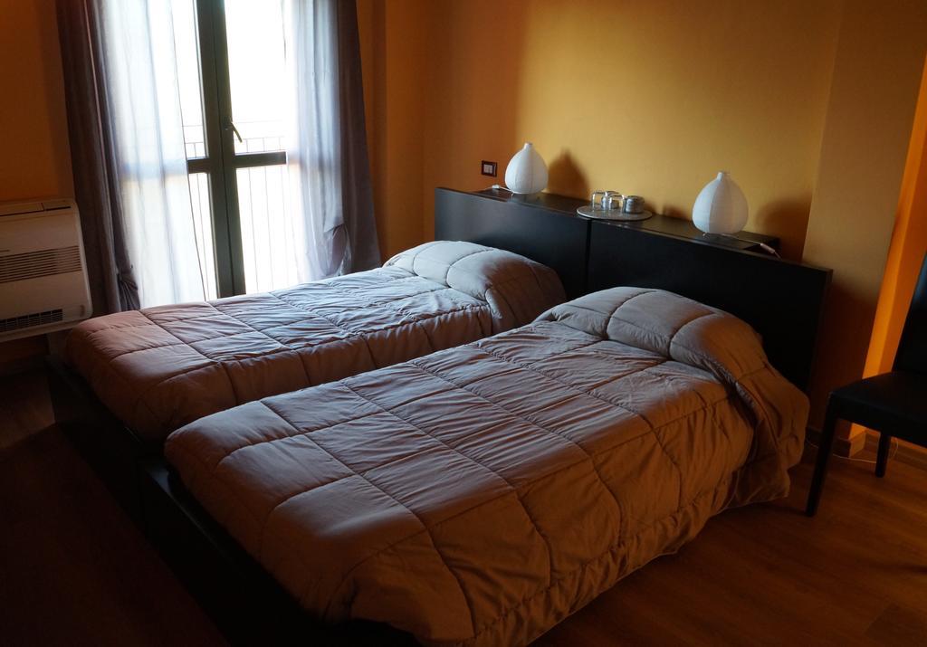 פררה Conte Pietro Room&Breakfast מראה חיצוני תמונה