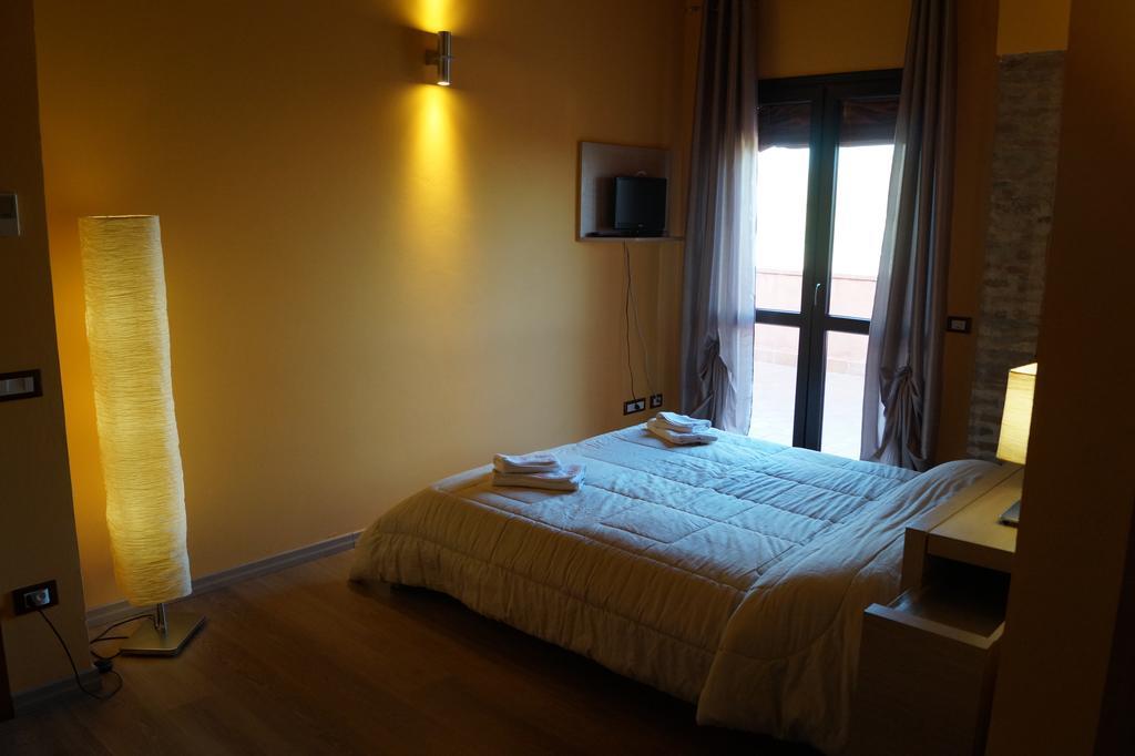 פררה Conte Pietro Room&Breakfast מראה חיצוני תמונה